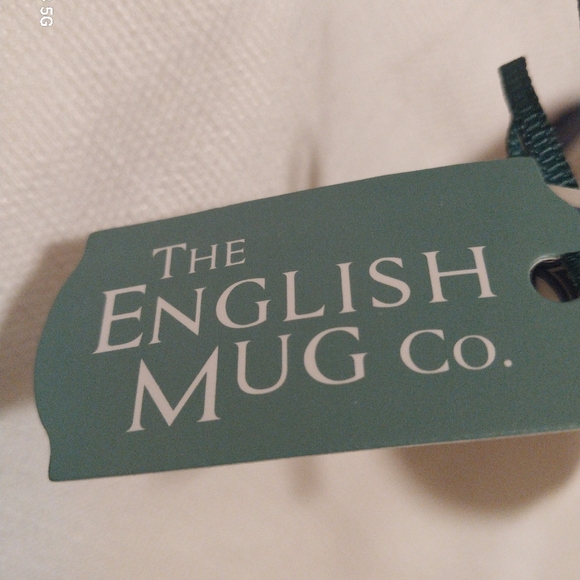 The English Mug Co. Blue & White Floral Pattern Fine China Mug (Set of 2) - Picture 4 of 8